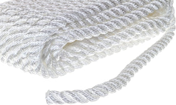 SeaChoice Hand Spliced 3-Strand 3/8in Diameter Nylon Dock Line